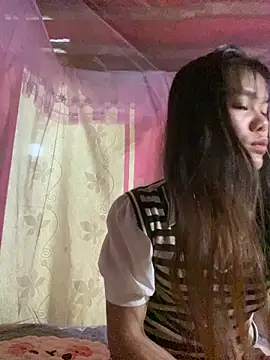 Snapshot of PhanHaa chatting on 22, 12, 2025 PhanHaa online show from 22, 12, 2025