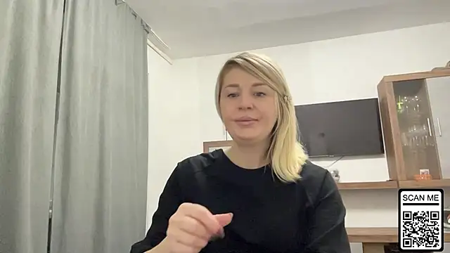 Blondie xoxoxo online show from 8, 10, 2025