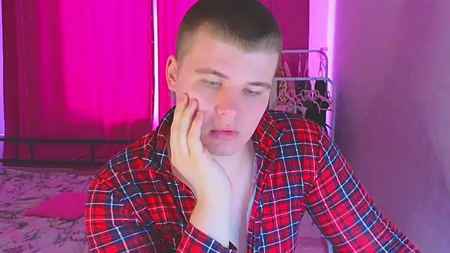 Snapshot of kittenmurr chatting on 15, 3, 2026 kittenmurr online show from 15, 3, 2026