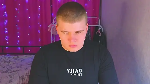 Snapshot of kittenmurr chatting on 31, 3, 2026 kittenmurr online show from 31, 3, 2026