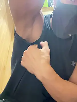 Snapshot of masucle216 chatting on 24, 10, 2025 masucle216 online show from 24, 10, 2025