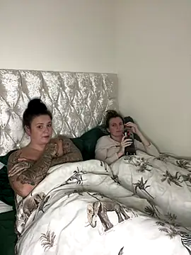 Snapshot of Charsworld chatting on 18, 12, 2025 Charsworld online show from 18, 12, 2025