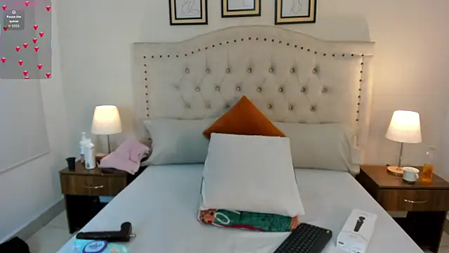 natasha moreno online show from 25, 2, 2026