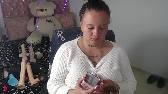 patty squirt  online show from 17, 12, 2025