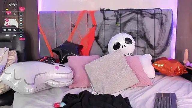 mily  18 online show from 1, 11, 2025