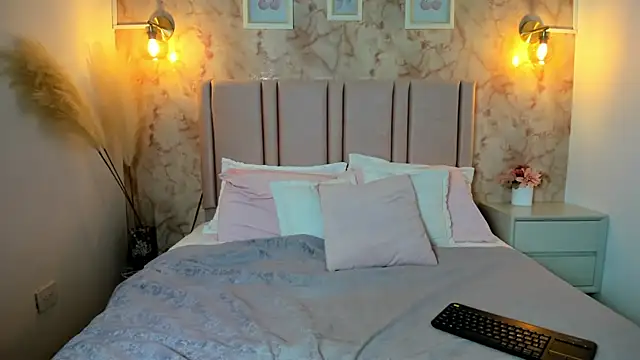 Isa lux online show from 8, 10, 2025