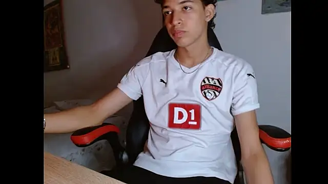 Xtremeplay 18 online show from 5, 11, 2025