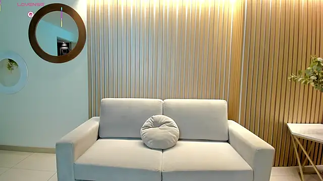 VeronicaBlue online show from 3, 3, 2026