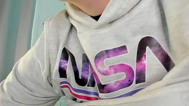 Snapshot of Ashley_Monroe chatting on 29, 10, 2025 Ashley Monroe online show from 29, 10, 2025