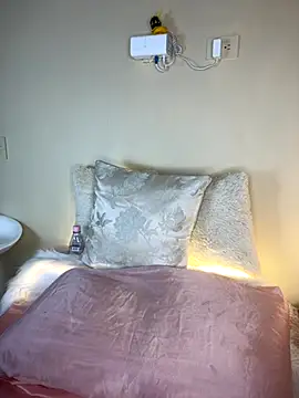 AriaHeavenss online show from 10, 9, 2025