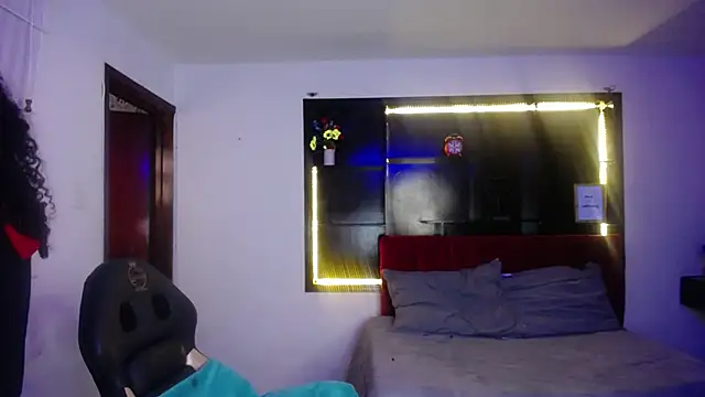 emiily smith1 online show from 16, 11, 2025