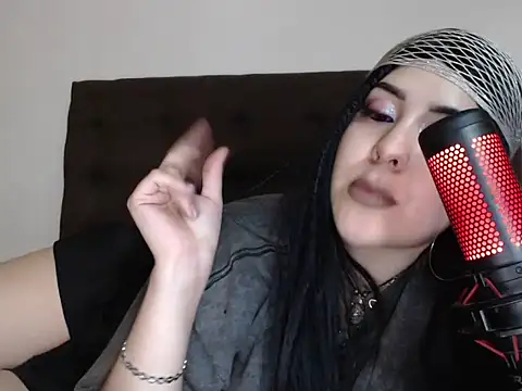 Snapshot of bluegoddessstoned chatting on 20, 9, 2025 bluegoddessstoned online show from 20, 9, 2025