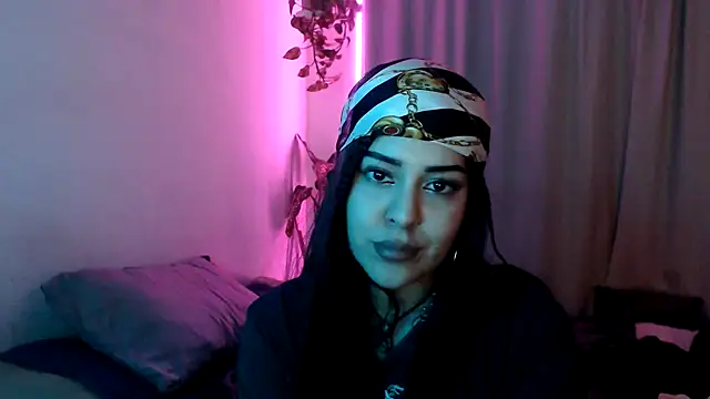 Snapshot of bluegoddessstoned chatting on 24, 9, 2025 bluegoddessstoned online show from 24, 9, 2025