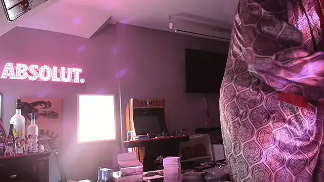 Snapshot of TallDrink11 chatting on 4, 3, 2026 TallDrink11 online show from 4, 3, 2026