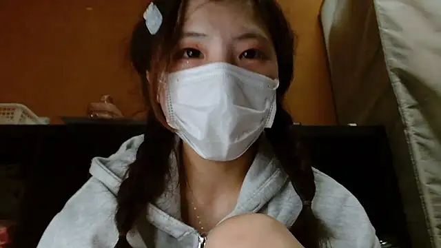 natsumiii online show from 15, 9, 2025