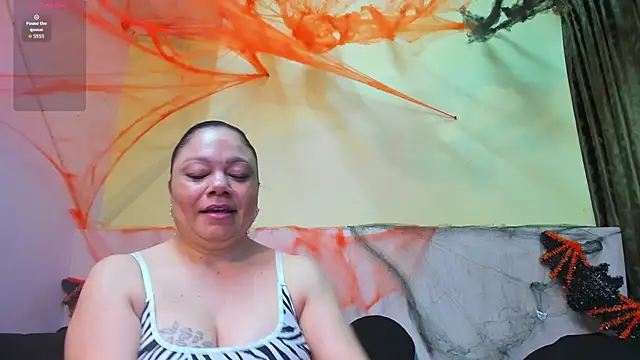 AtheneaArbelaez  online show from 29, 10, 2025