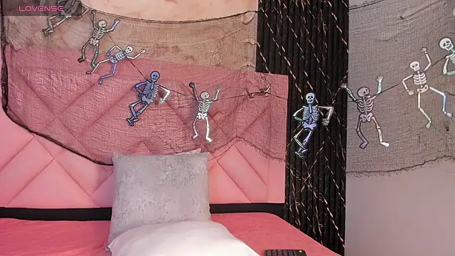 maia bianchi online show from 10, 10, 2025