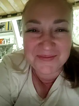 Kiss Eva online show from 9, 10, 2025