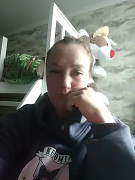 Kiss Eva online show from 14, 3, 2026