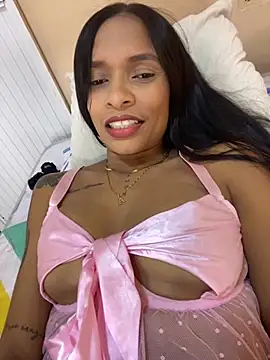 Snapshot of Luna025 chatting on 16, 10, 2025 Luna025 online show from 16, 10, 2025