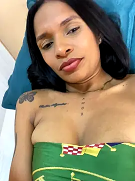 Snapshot of Luna025 chatting on 11, 11, 2025 Luna025 online show from 11, 11, 2025