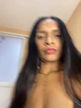 Snapshot of Luna025 chatting on 12, 11, 2025 Luna025 online show from 12, 11, 2025