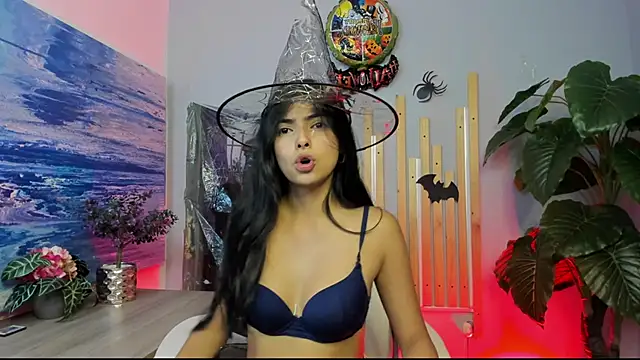 sophiielust online show from 10, 10, 2025