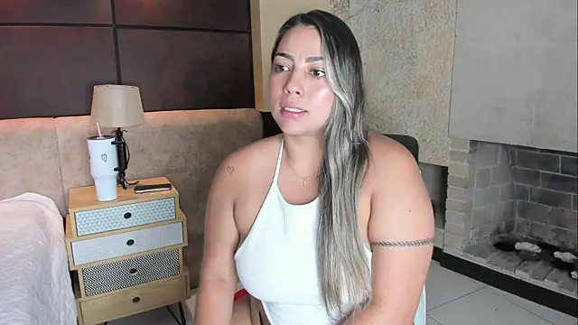 CandelaMartineez online show from 3, 10, 2025