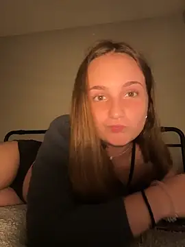 MadilynX777 online show from 12, 9, 2025