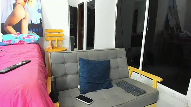 zou quira online show from 7, 1, 2026