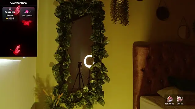 miiss alyssa online show from 9, 11, 2025