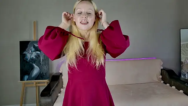 Charming Cutie online show from 23, 9, 2025