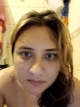 Snapshot of ivorywhisper chatting on 1, 10, 2025 ivorywhisper online show from 1, 10, 2025