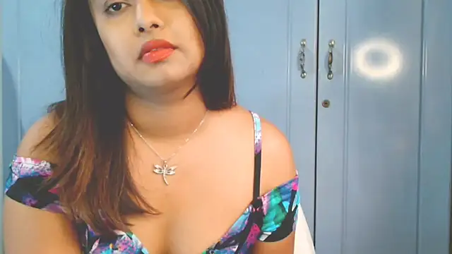 Indian GlowingMiax online show from 21, 9, 2025