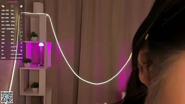 AlberthaEscue online show from 17, 11, 2025