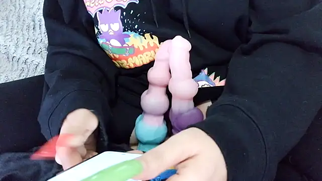 fetishslut4u online show from 13, 9, 2025