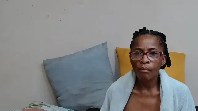 Snapshot of SugarPoppy24xxx chatting on 11, 10, 2025 SugarPoppy24xxx online show from 11, 10, 2025