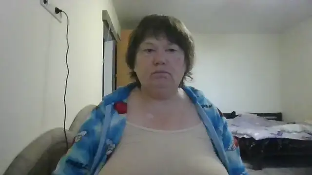 Snapshot of RipeMelon4561 chatting on 8, 11, 2025 RipeMelon4561 online show from 8, 11, 2025