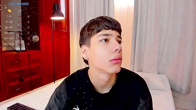 Snapshot of oblivion_deku chatting on 24, 10, 2025 oblivion deku online show from 24, 10, 2025