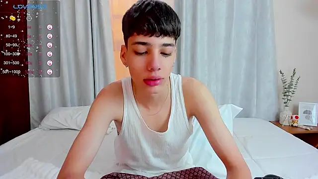 Snapshot of oblivion_deku chatting on 5, 11, 2025 oblivion deku online show from 5, 11, 2025