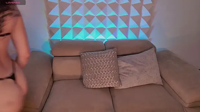 AprilRhodes  online show from 11, 11, 2025