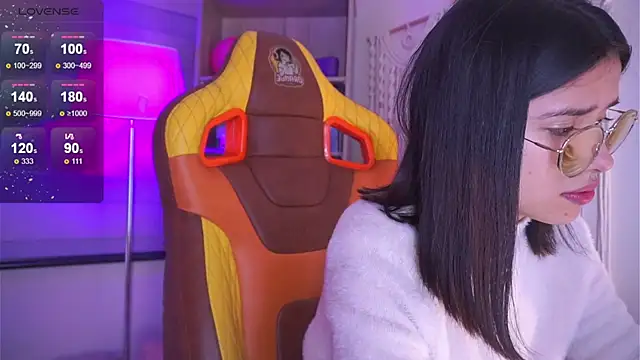 Lana Dreams  online show from 29, 11, 2025