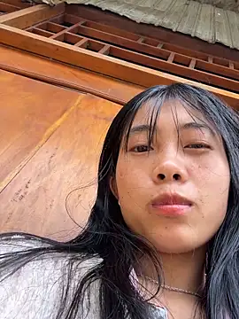 Snapshot of EmLy02 chatting on 15, 2, 2026 EmLy02 online show from 15, 2, 2026