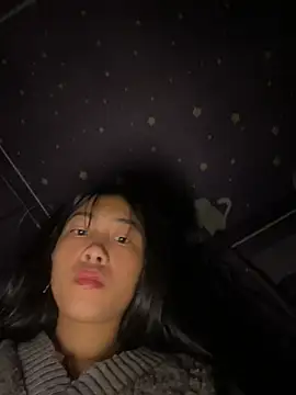 Snapshot of EmLy02 chatting on 7, 3, 2026 EmLy02 online show from 7, 3, 2026