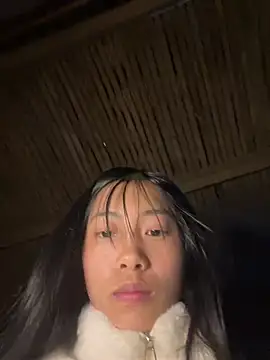 Snapshot of EmLy02 chatting on 9, 3, 2026 EmLy02 online show from 9, 3, 2026