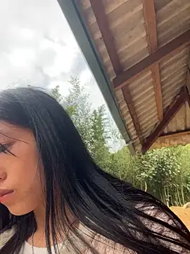 Snapshot of EmLy02 chatting on 10, 3, 2026 EmLy02 online show from 10, 3, 2026