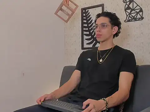 Snapshot of nicolai_drake chatting on 17, 9, 2025 nicolai drake online show from 17, 9, 2025