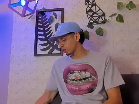 Snapshot of nicolai_drake chatting on 12, 10, 2025 nicolai drake online show from 12, 10, 2025