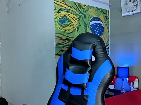 Snapshot of nicolai_drake chatting on 25, 10, 2025 nicolai drake online show from 25, 10, 2025