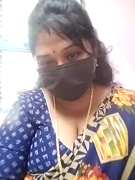 Snapshot of chaitara-reddy chatting on 28, 10, 2025 chaitara-reddy online show from 28, 10, 2025